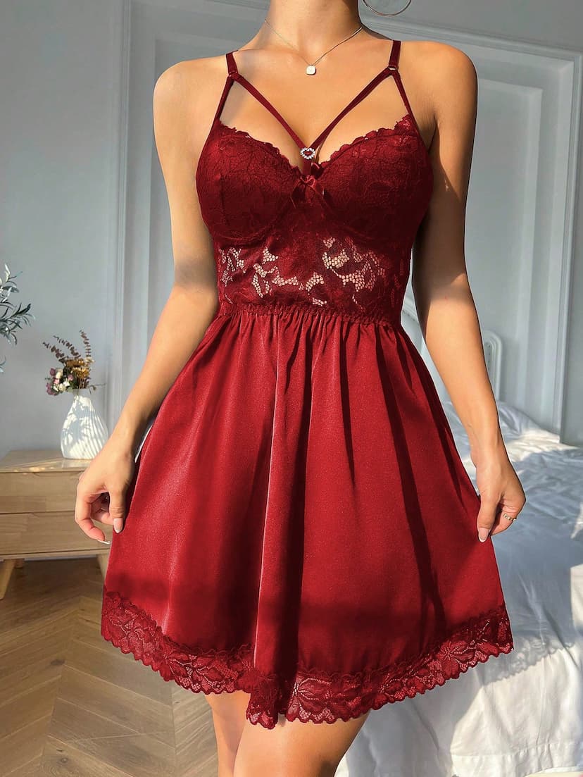 SilkySpell Nuisette de pyjama en satin avec dentelle contrastée